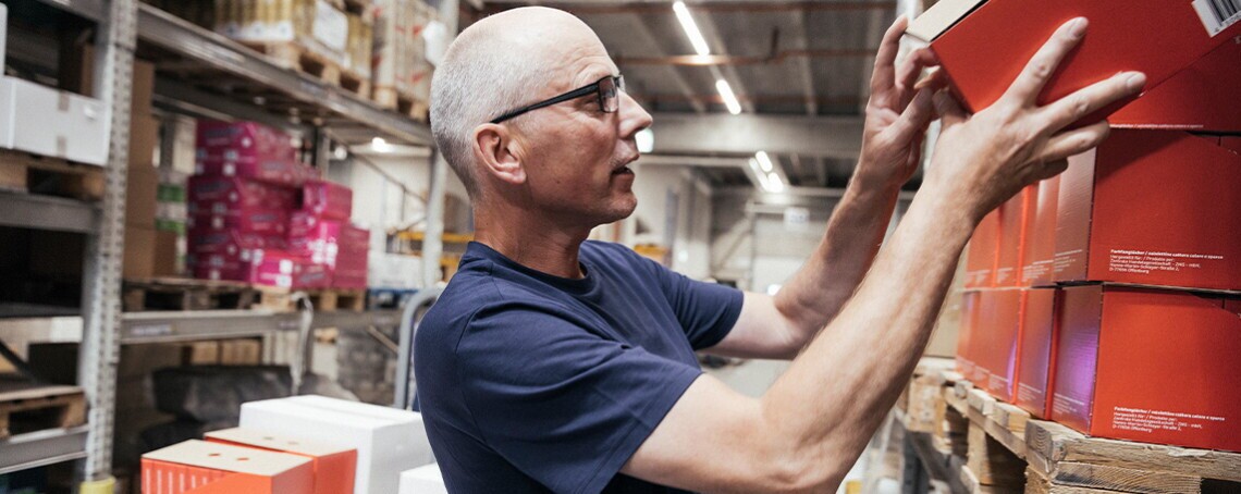 Mitarbeiter (m/w/d) Verwaltung / Warenannahme als Midijob, 1. Bild